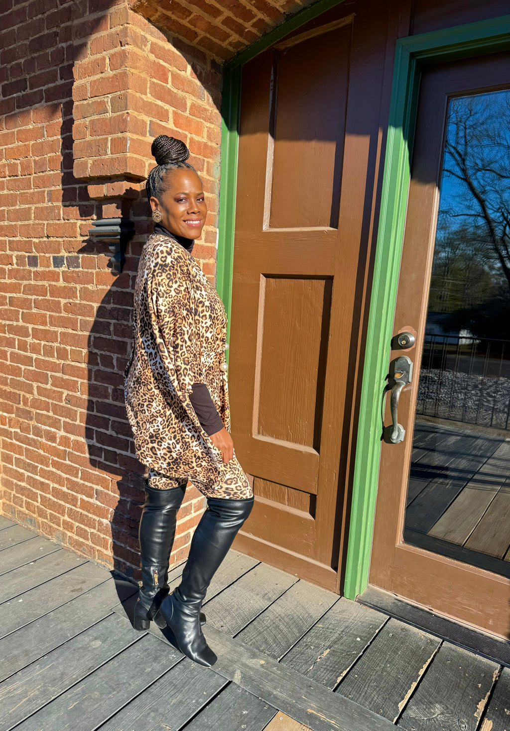 V-neck Top & Leggings 2 PC Set: Leopard Print