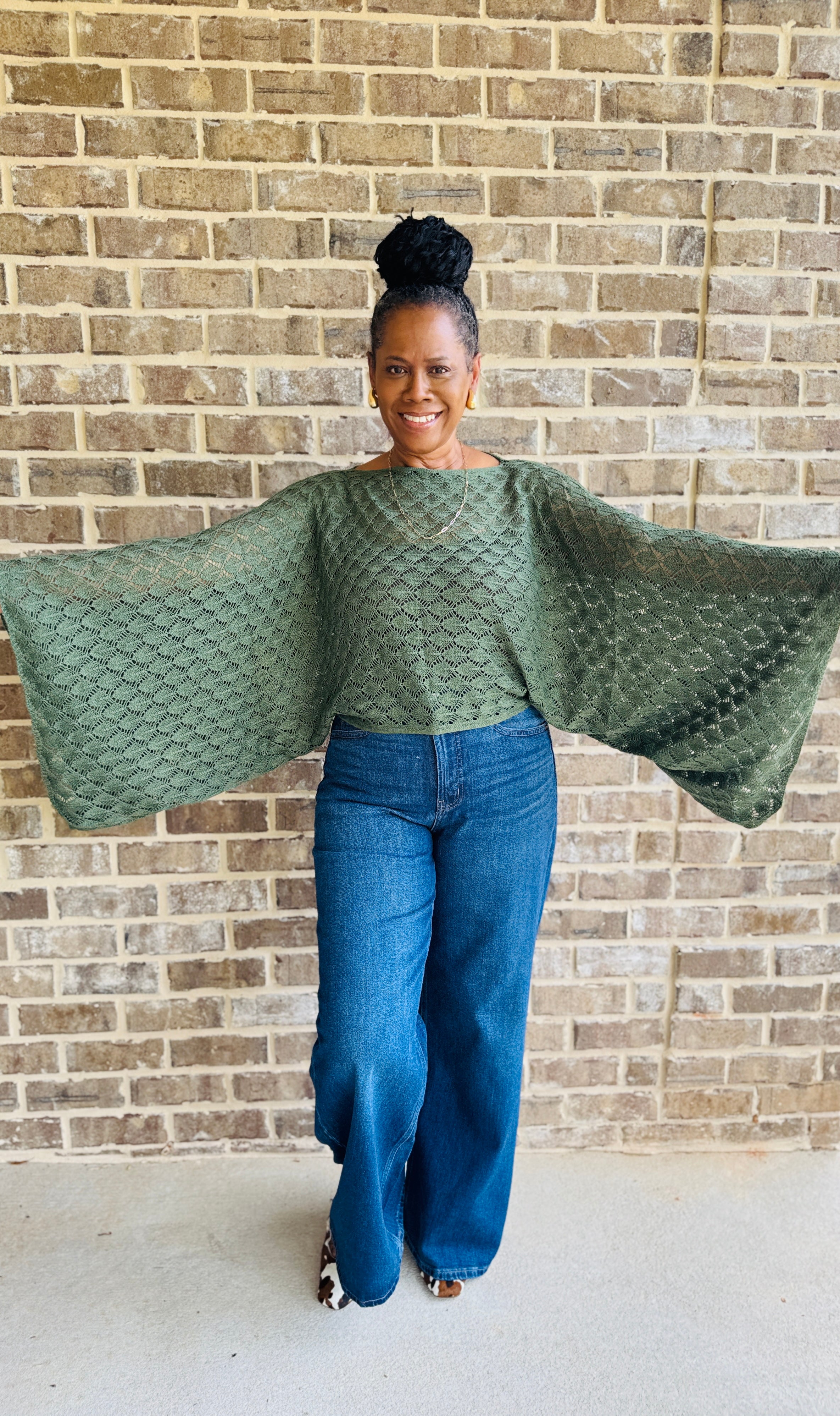 FALL COLORS FREE SPIRIT BELL SLEEVE TOP: OLIVE