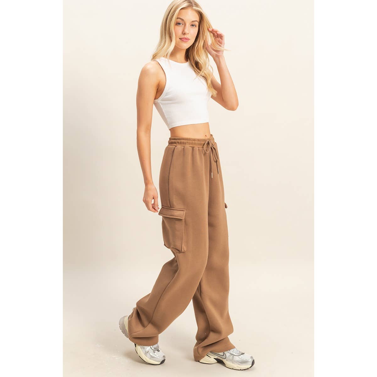 Drawstring Cargo Sweatpants: MOCHA