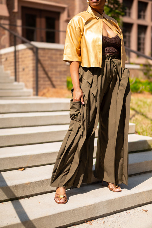 Ruffle Cargo Wide-Leg Pants: ARMY GREEN & BLACK