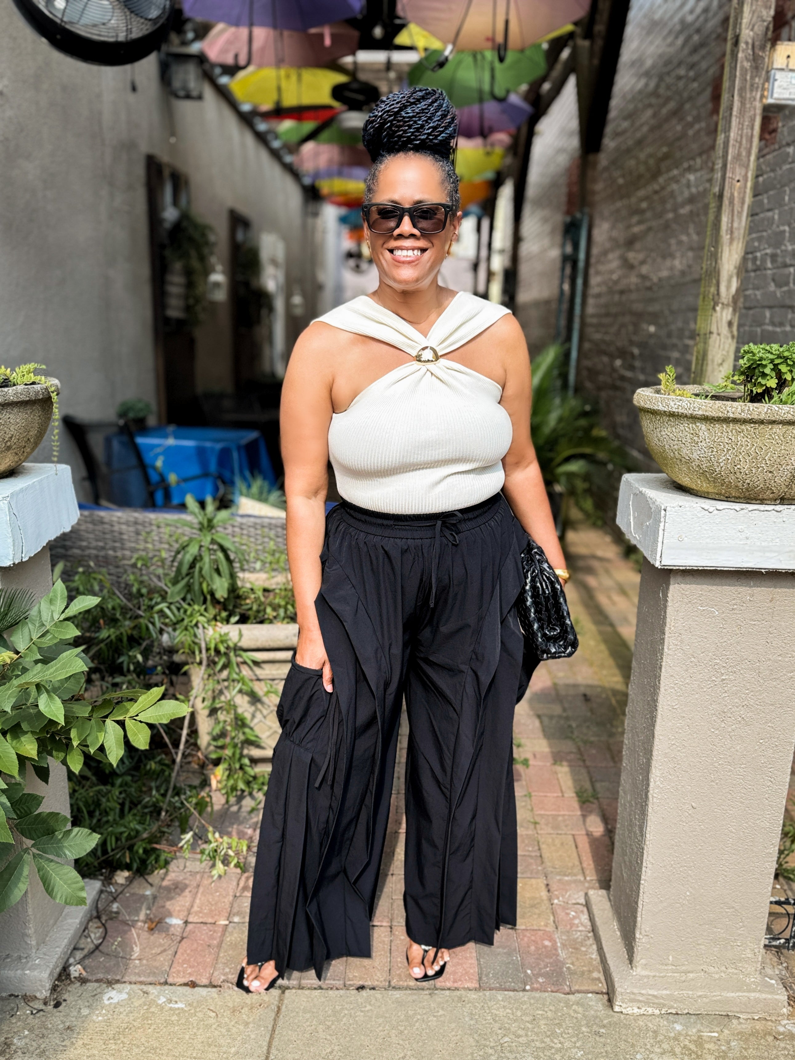 Ruffle Cargo Wide-Leg Pants: ARMY GREEN & BLACK