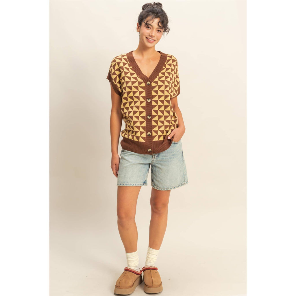 Geometric Pattern Sweater Vest: BROWN
