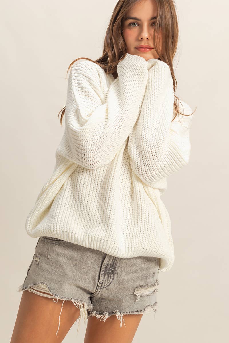 Oversized V-Neck Knit Sweater: OFF WHITE