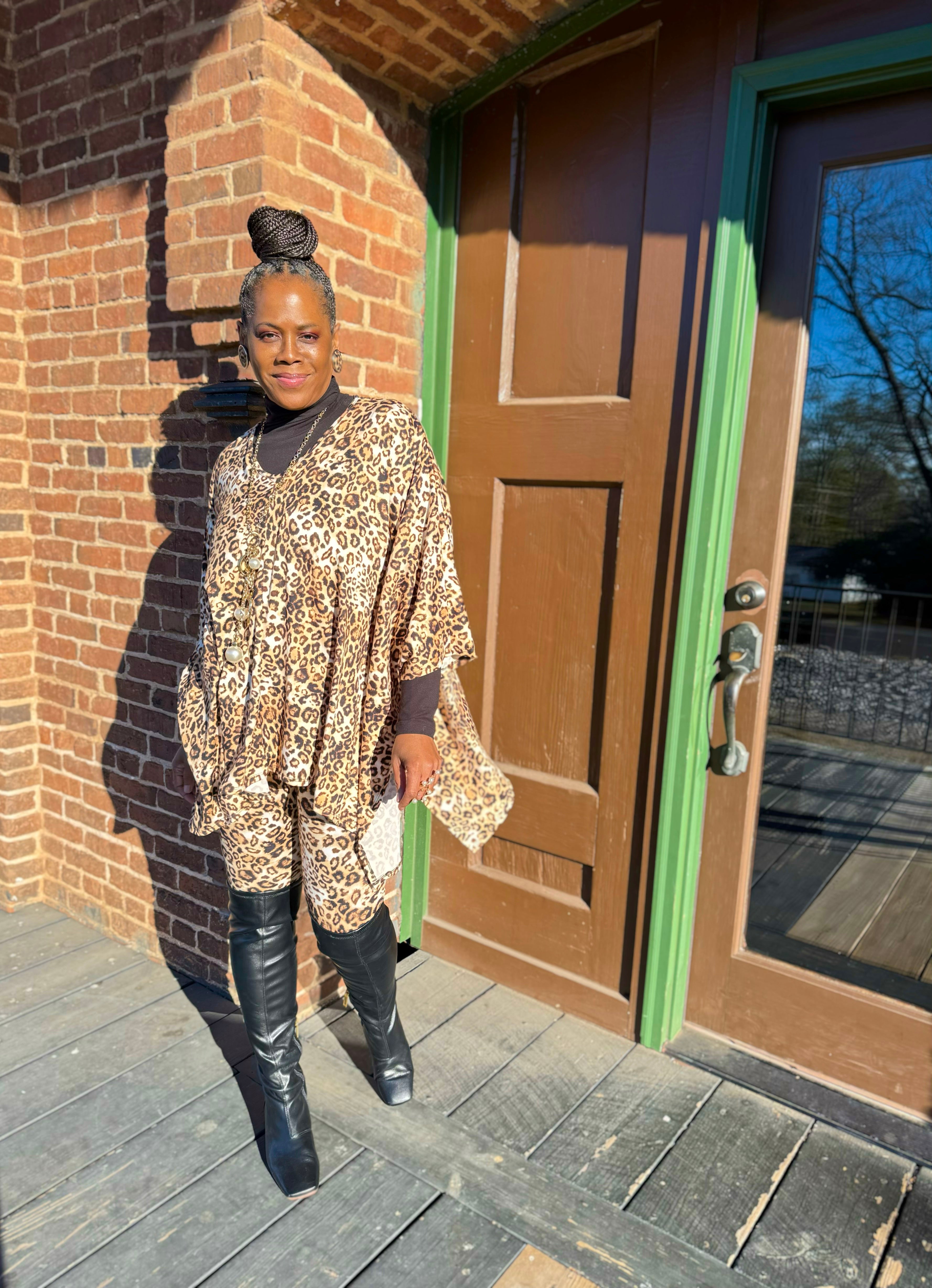 V-neck Top & Leggings 2 PC Set: Leopard Print