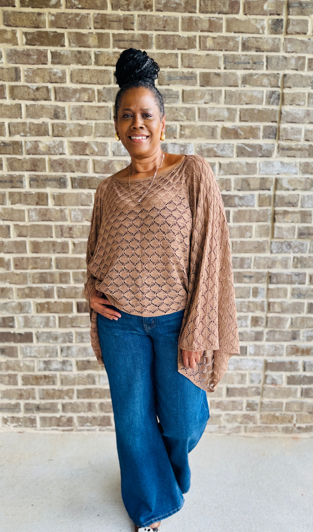 FREE SPIRIT BELL SLEEVE TOP: BROWN PLUS