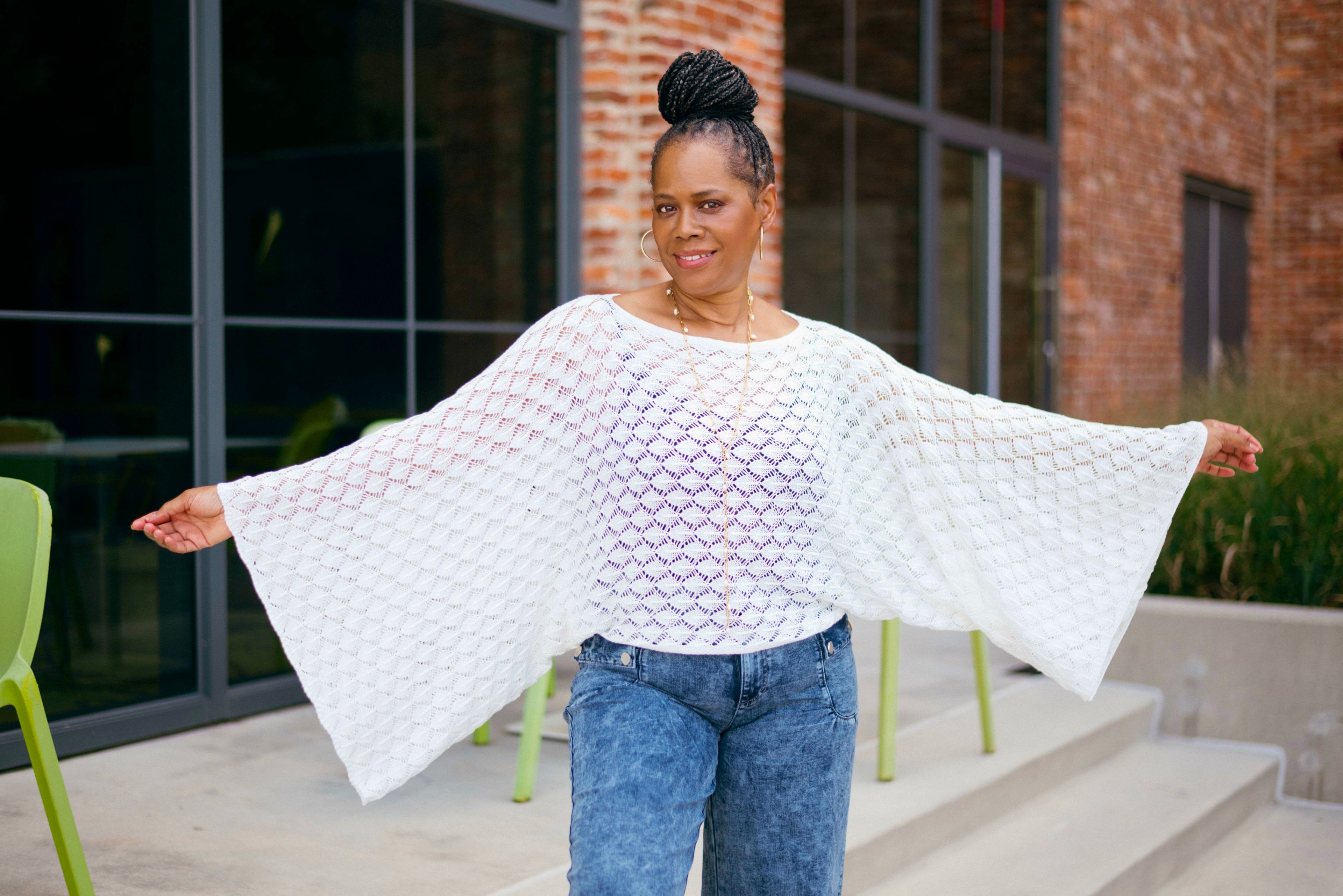 FREE SPIRIT BELL SLEEVE TOP: WHITE / OS