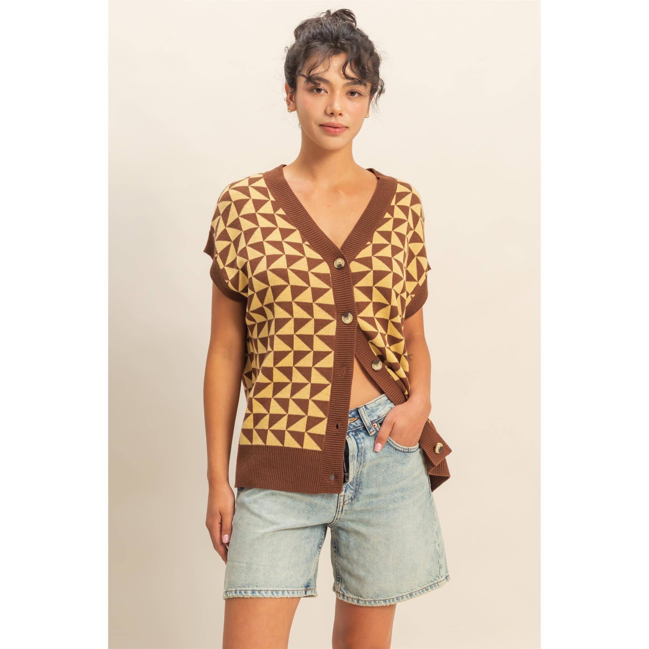 Geometric Pattern Sweater Vest: BROWN